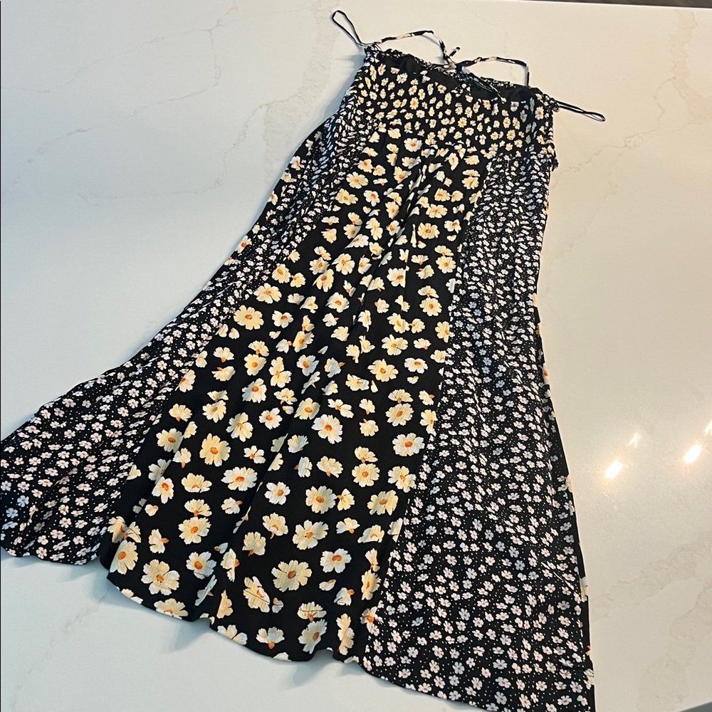 Free People Black Smocked Floral Sundress with Cream/Yellow Accents size XSmall - Picture 7 of 15